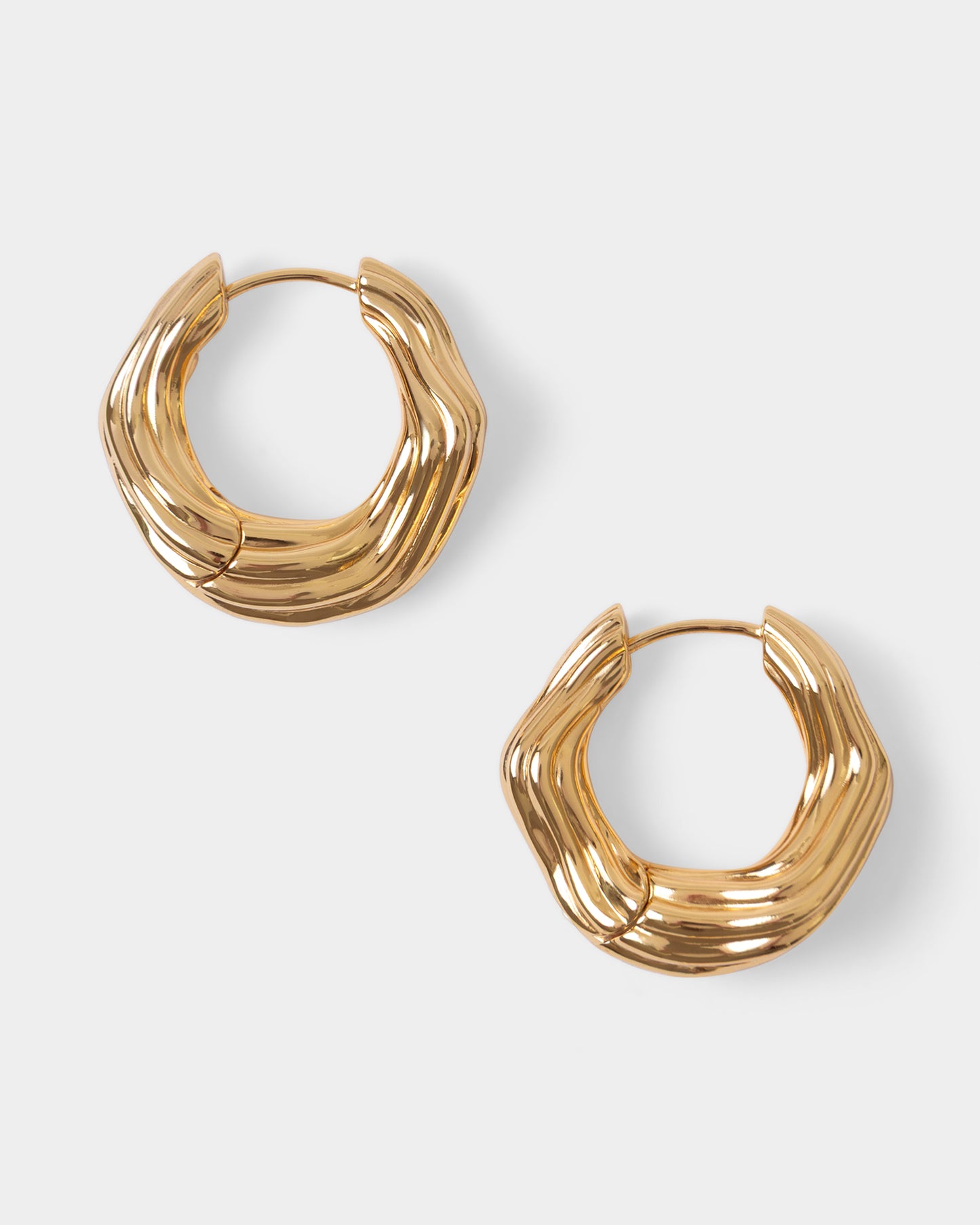 Simone Hoops