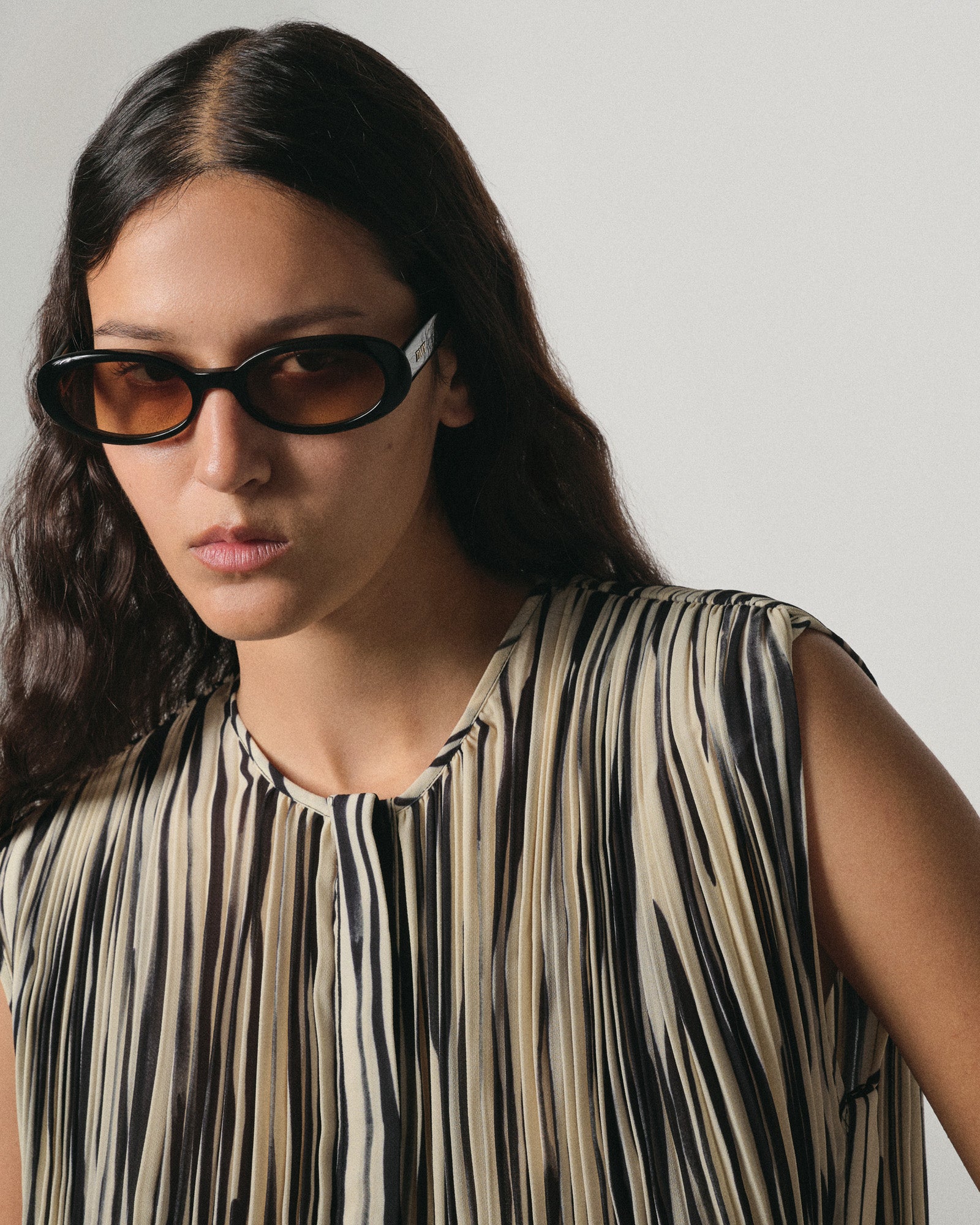 Valentina Black/Amber Lens Sunglasses – DMY Studios
