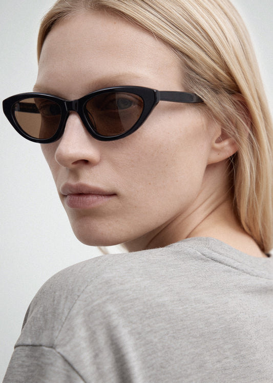 Vesper Black Cat-Eye Sunglasses
