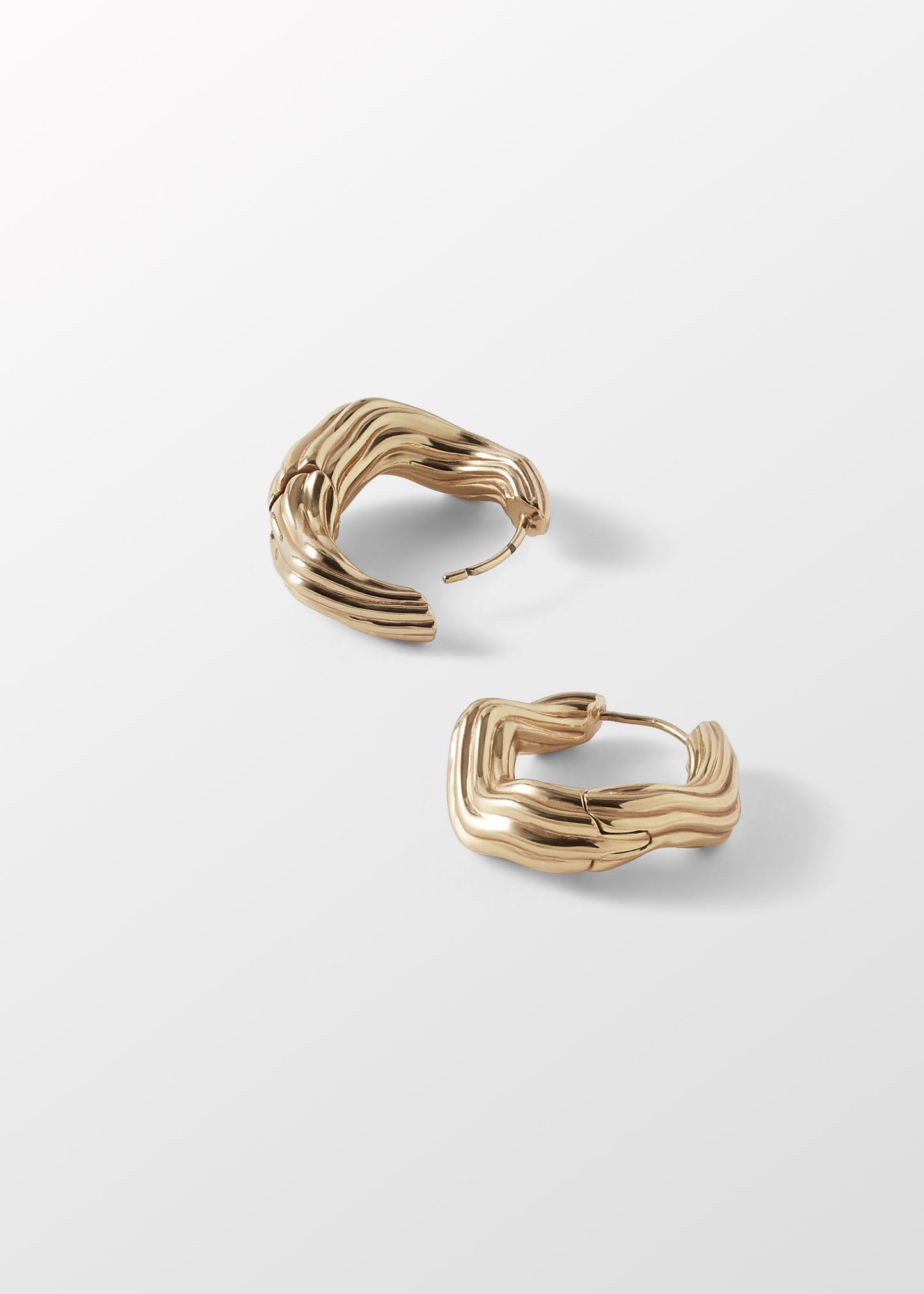 Simone Hoops